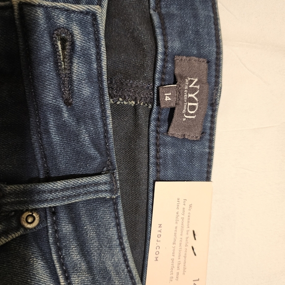 NWT NYDJ ANKLE FLARE JEANS - Picture 3 of 6